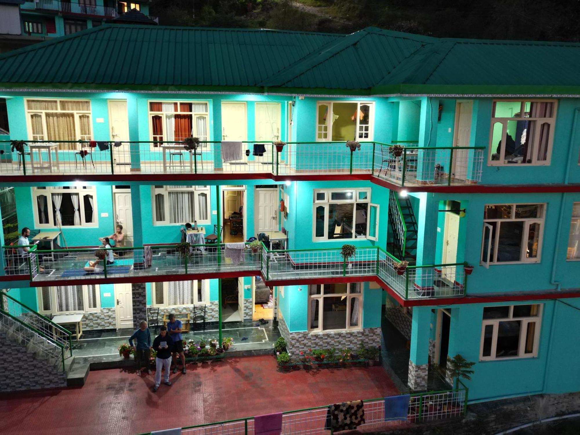 Jagatram Niwas Guesthouse Dharamkot Дармсала Екстер'єр фото