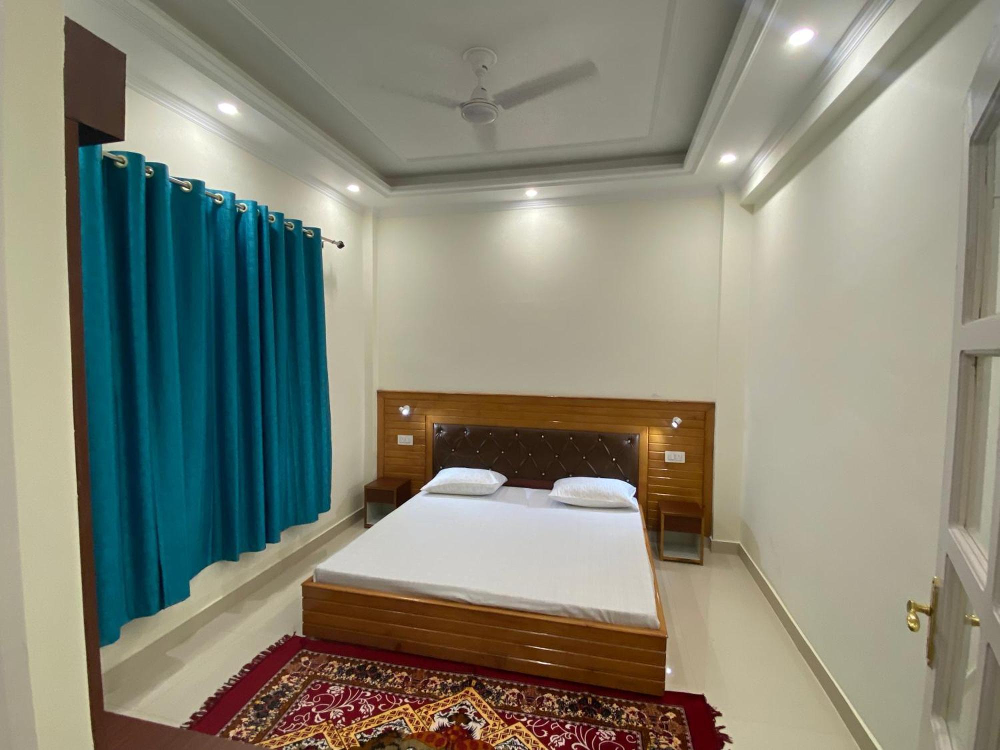 Jagatram Niwas Guesthouse Dharamkot Дармсала Екстер'єр фото