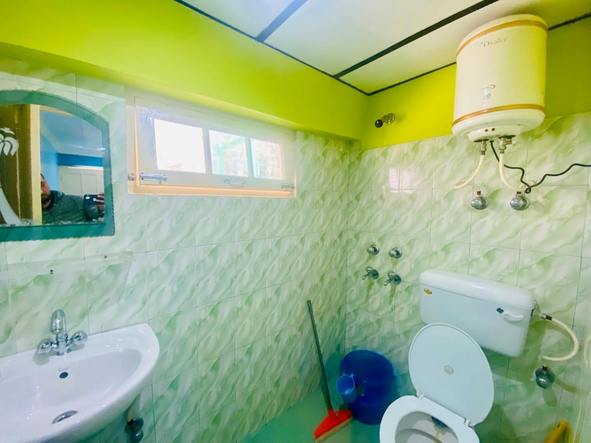 Jagatram Niwas Guesthouse Dharamkot Дармсала Екстер'єр фото